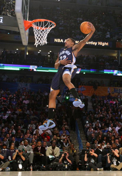 在替补席深 在替补席深